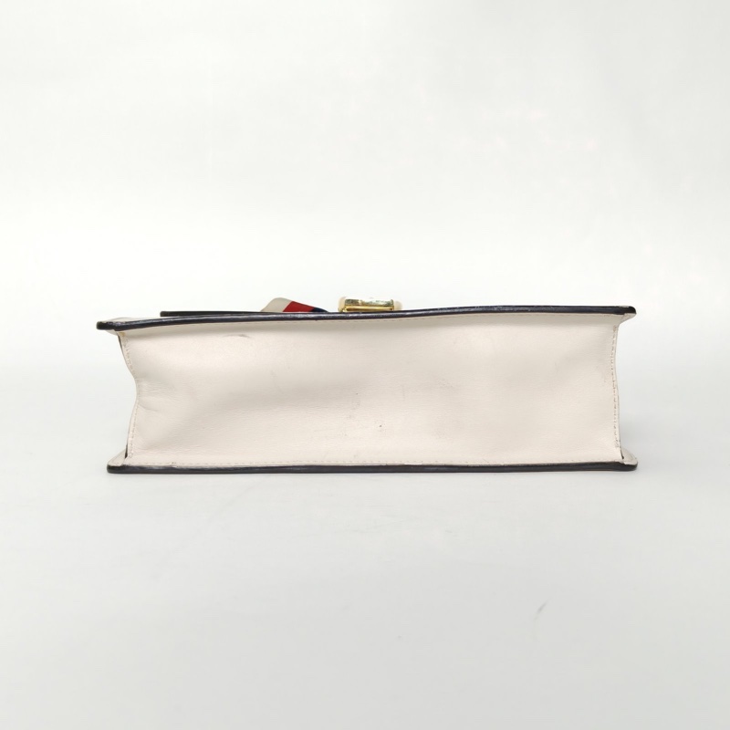 GUCCI Sylvie塞爾維亞絲帶包小號25.5白色牛皮金扣肩背包-3