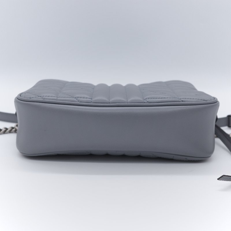 Gucci 古馳 GG Marmont 灰色絎縫牛皮 銀色 拉鍊斜包相機包肩背包-7