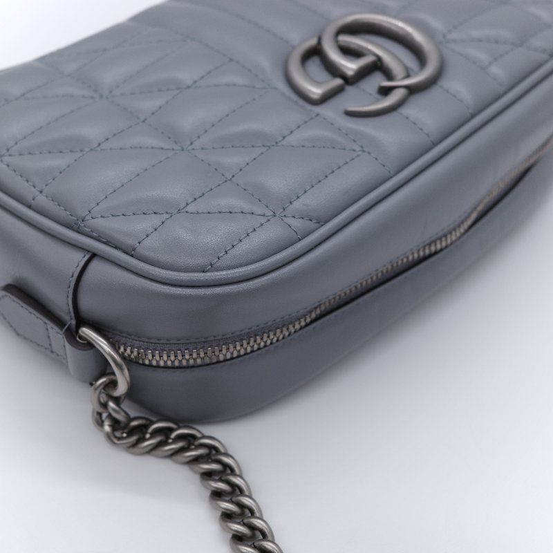 Gucci 古馳 GG Marmont 灰色絎縫牛皮 銀色 拉鍊斜包相機包肩背包-9