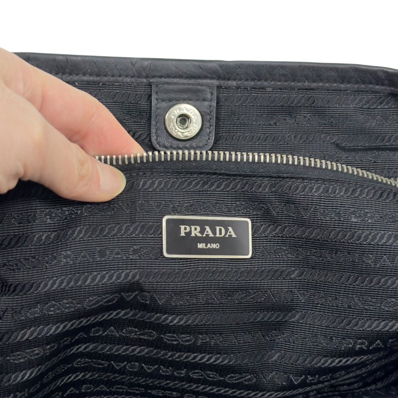 PRADA 三角標 肩背包-18