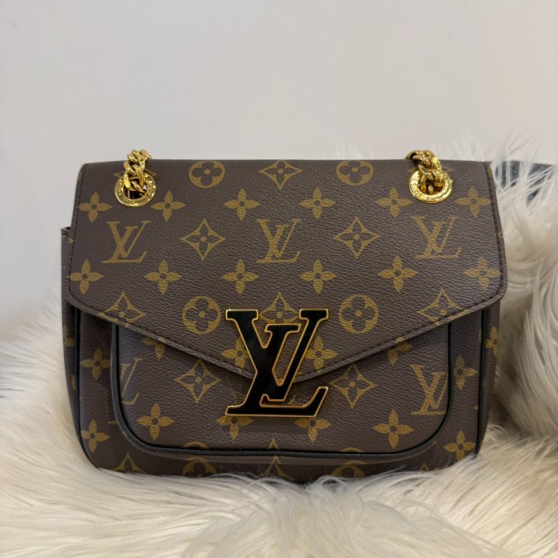 LV passy老花肩鍊包-1