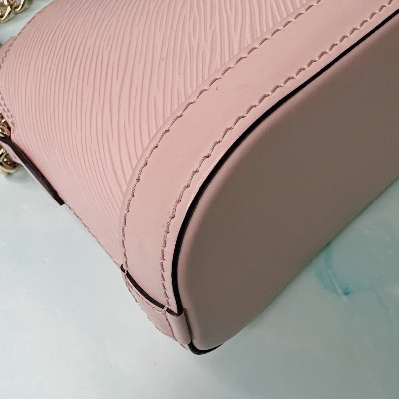 LV Alma mini貝殼包-8