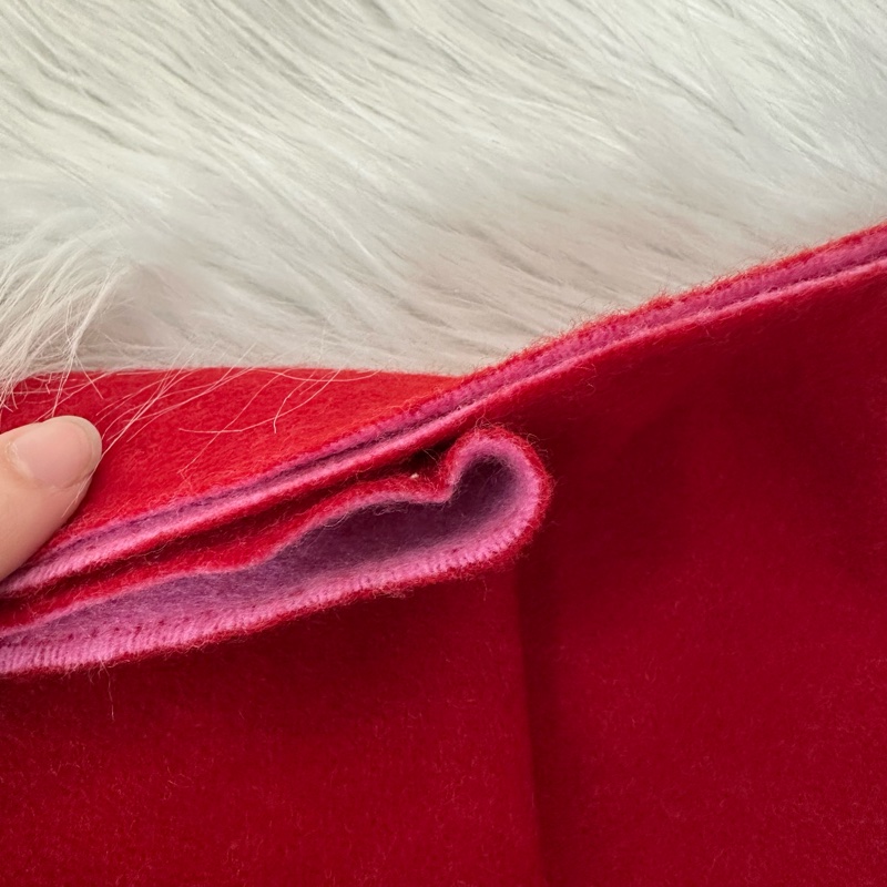 Loewe 粉拼紅雙色流蘇圍巾-18