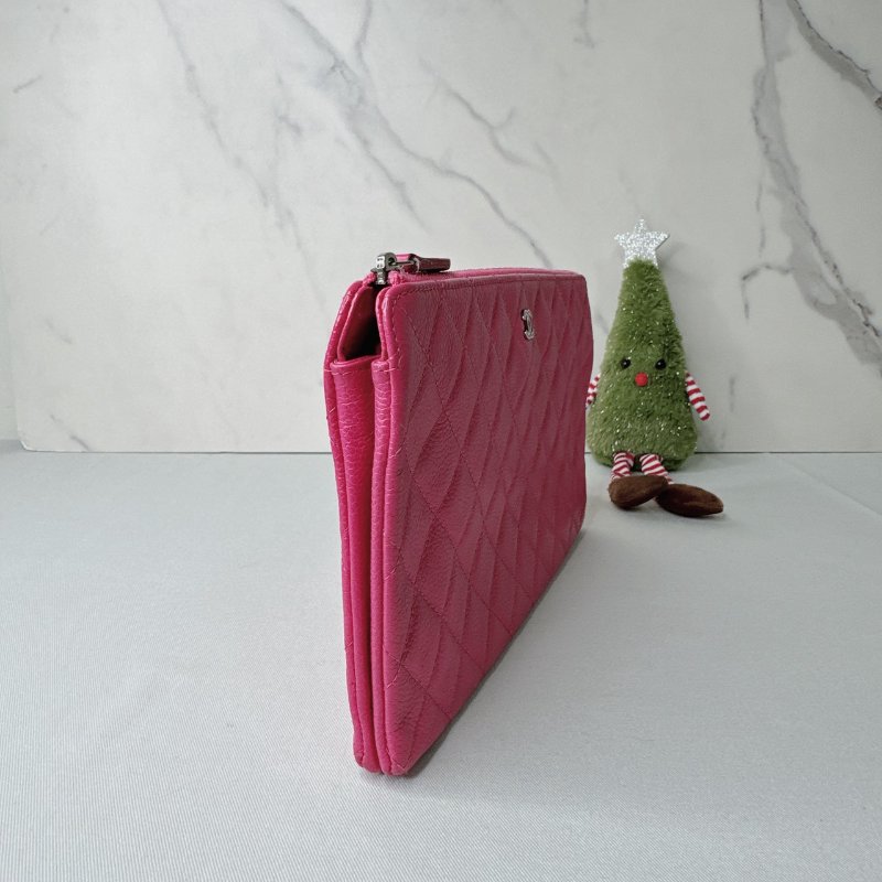 CHANEL 玫粉牛皮手拿包-3