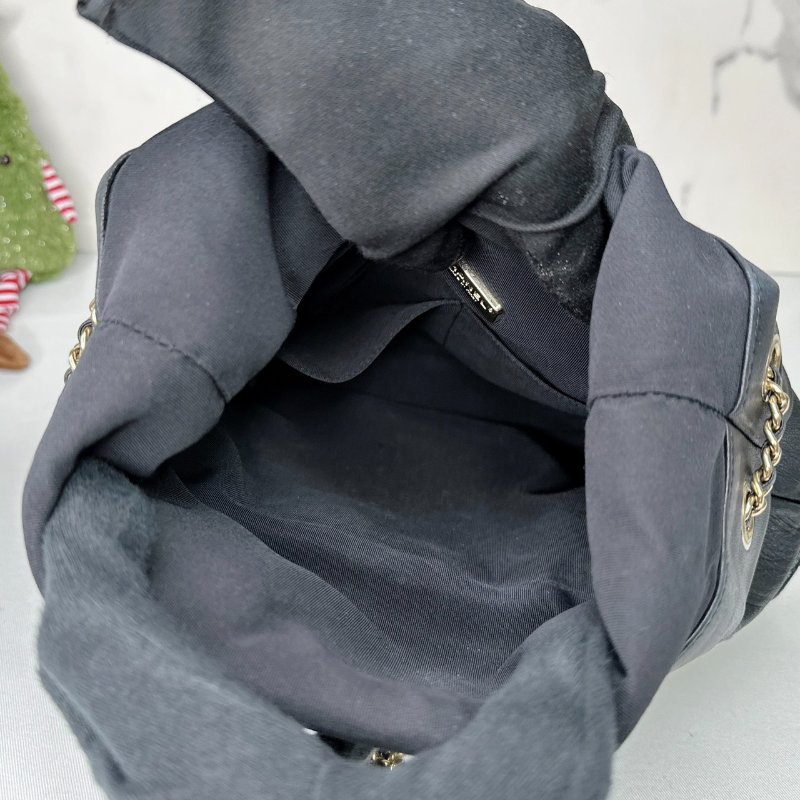 CHANEL 黑金束口鏈帶後背包-4