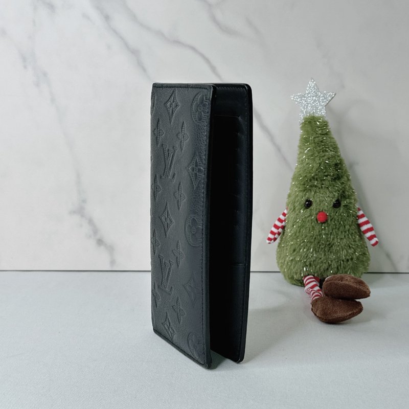 LV Brazza壓紋長夾-2