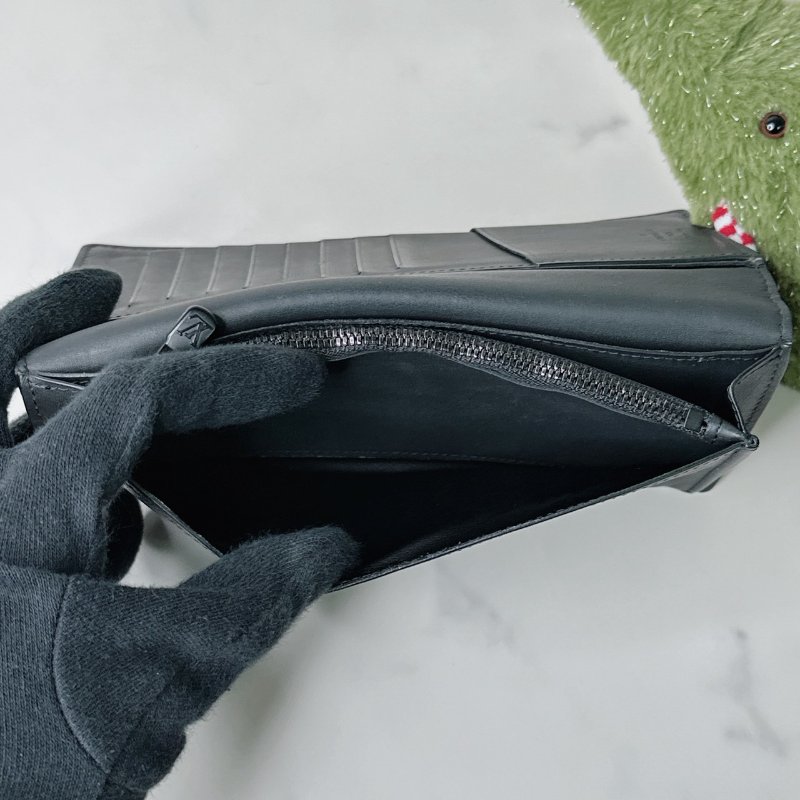 LV Brazza壓紋長夾-5