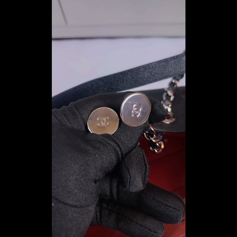 Chanel 銀鍊橘裏黑皮洞洞菱格托特包-24