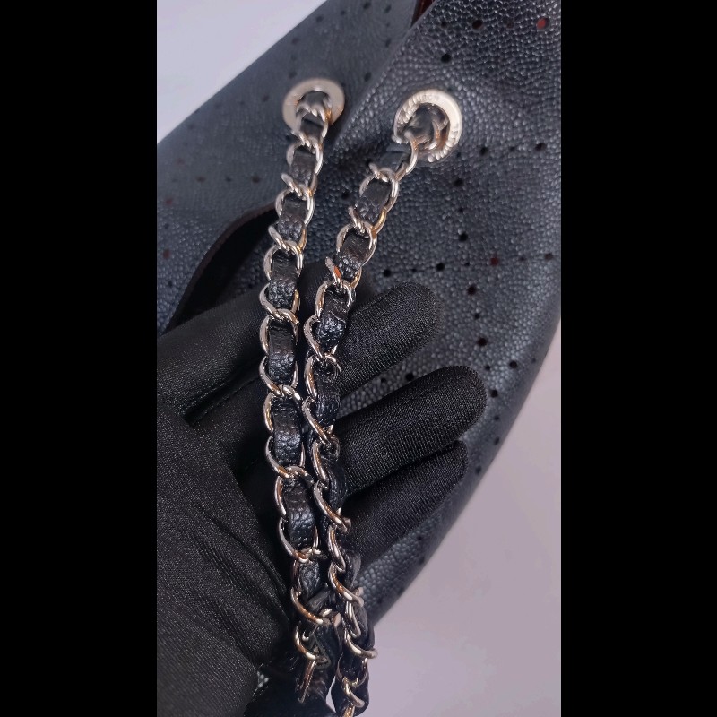 Chanel 銀鍊橘裏黑皮洞洞菱格托特包-25