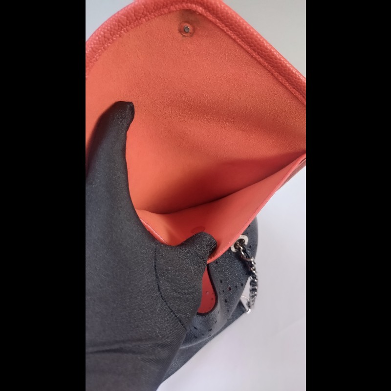 Chanel 銀鍊橘裏黑皮洞洞菱格托特包-30