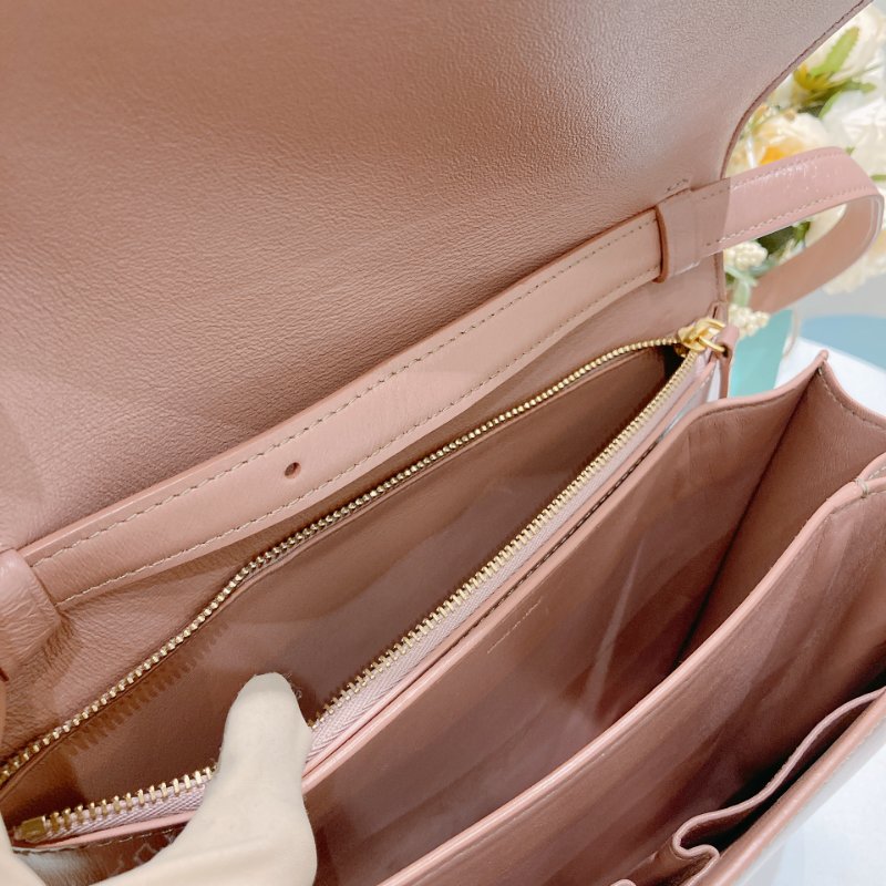 TW4762 Celine 塞琳 中號 豆腐包 Classic Medium Box Bag Pink x GHW-15