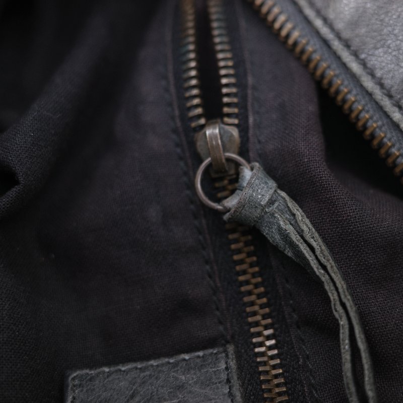 Balenciaga 巴黎世家 Twiggy 經典 灰色 羊皮 流浪感機車包 手提包-27