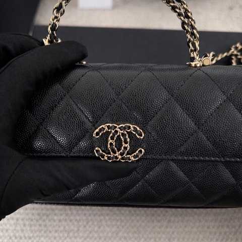 Chanel 25S Kelly Top Handle / Kelly Clutch with Chain Chanel 2025 春夏 (25S) 「Kelly」系列小包