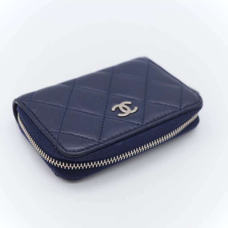 Chanel 香奈兒 經典菱格紋 海軍藍色 小羊皮拉鍊式卡夾 零錢包-2