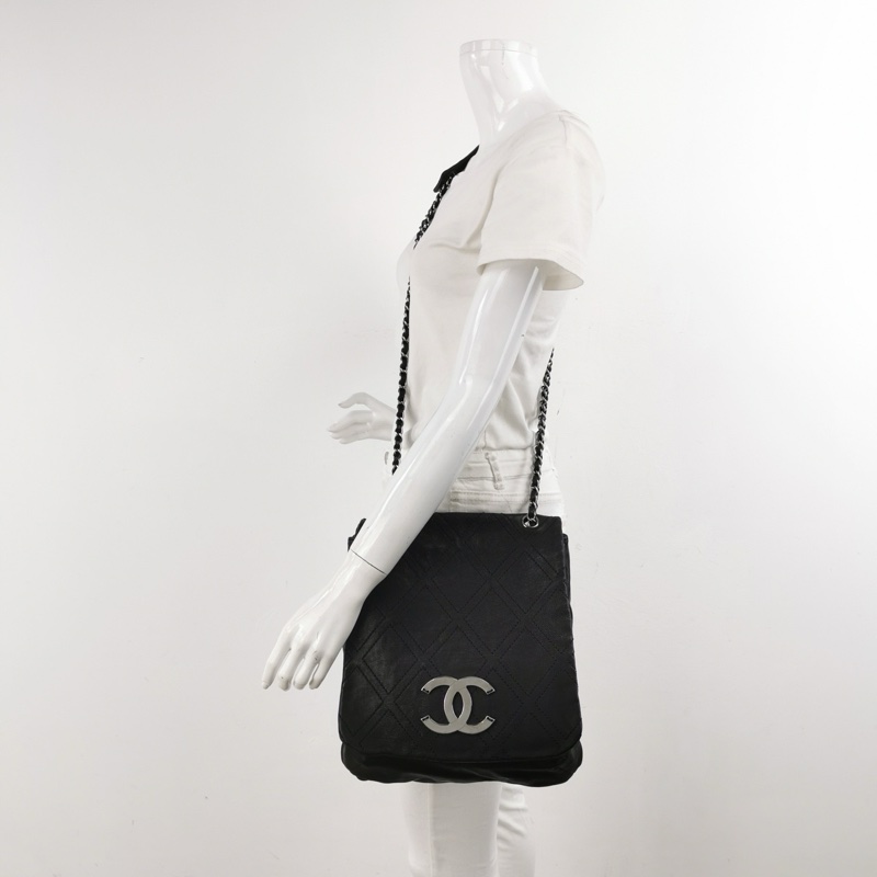 Chanel 黑銀竪版 牛皮大扣 郵差包 尺寸約31x29-2