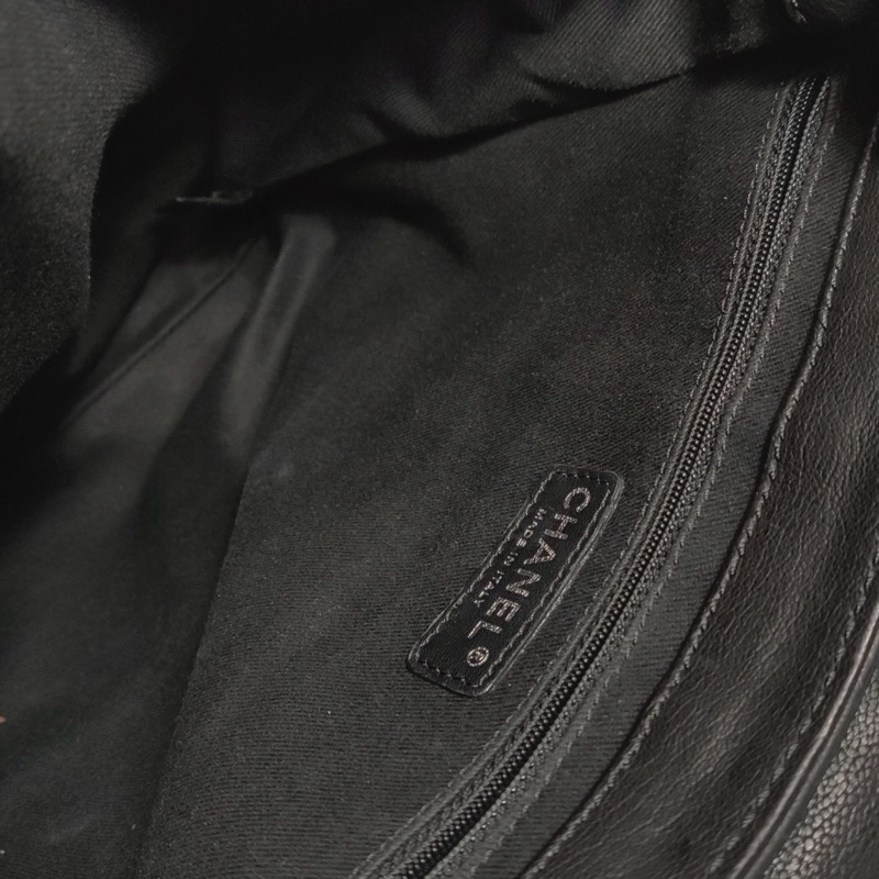 Chanel 黑銀竪版 牛皮大扣 郵差包 尺寸約31x29-9