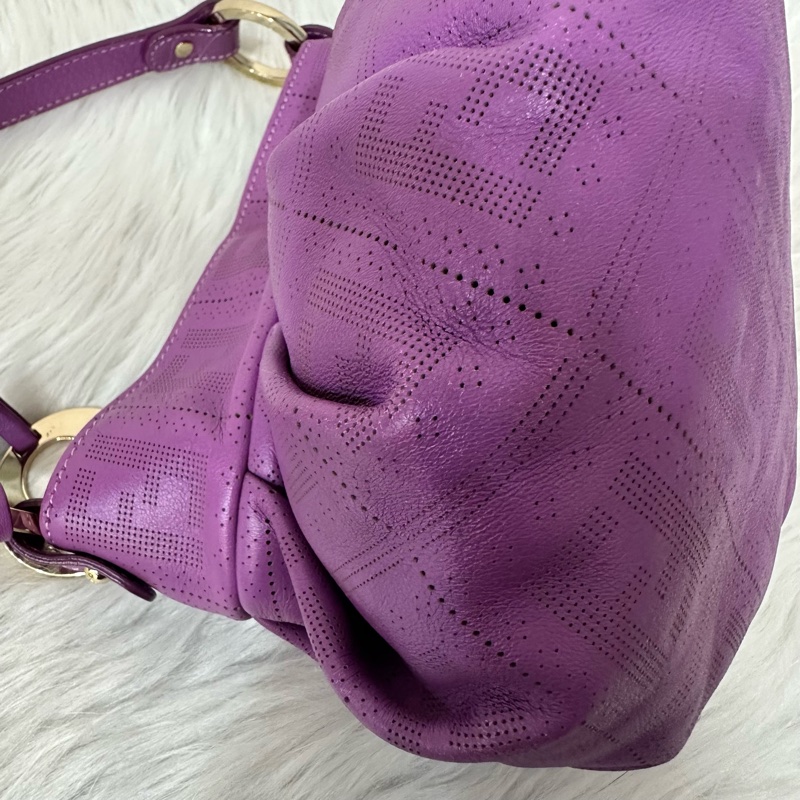 fendi 紫皮老花洞洞抓皺包-7