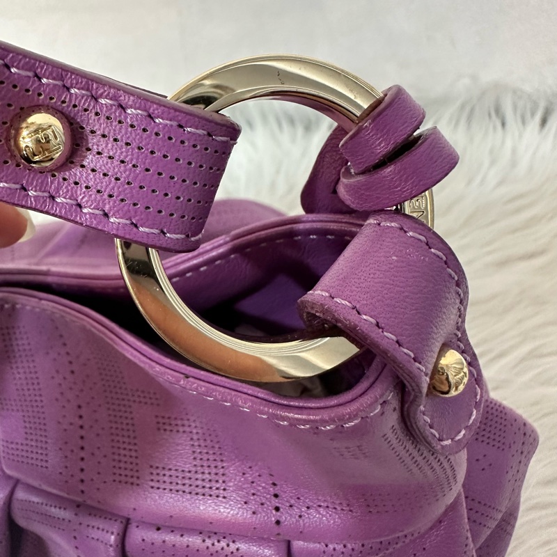 fendi 紫皮老花洞洞抓皺包-21