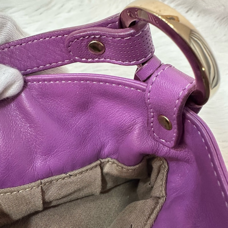 fendi 紫皮老花洞洞抓皺包-36