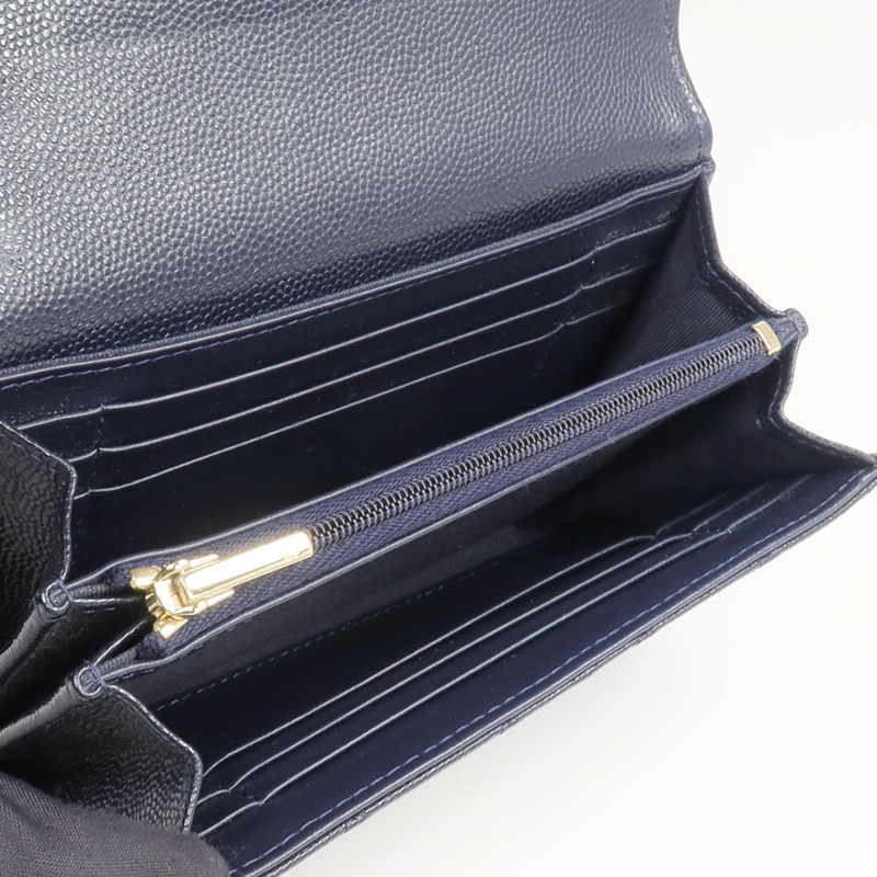 CHANEL 牛皮皮革Wallet金扣錢包-11