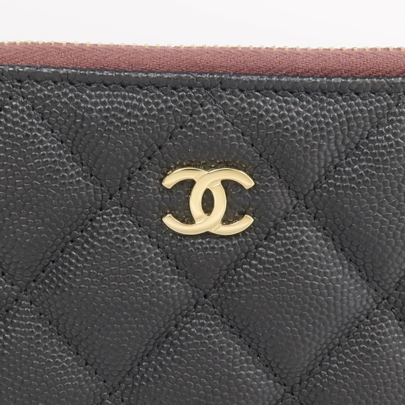 CHANEL 牛皮皮革Mini Pouch金扣手拿包-5