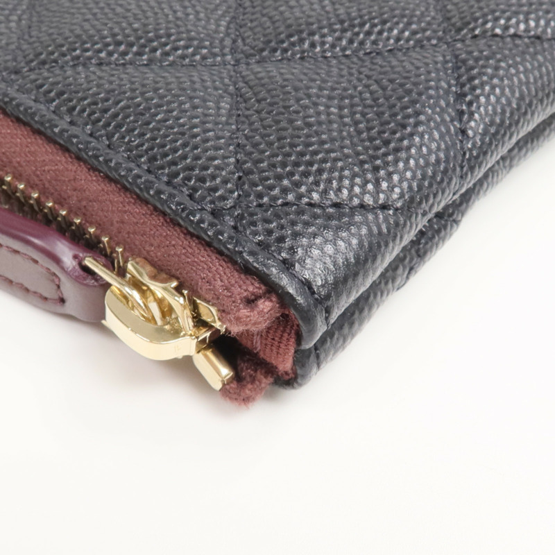 CHANEL 牛皮皮革Mini Pouch金扣手拿包-13