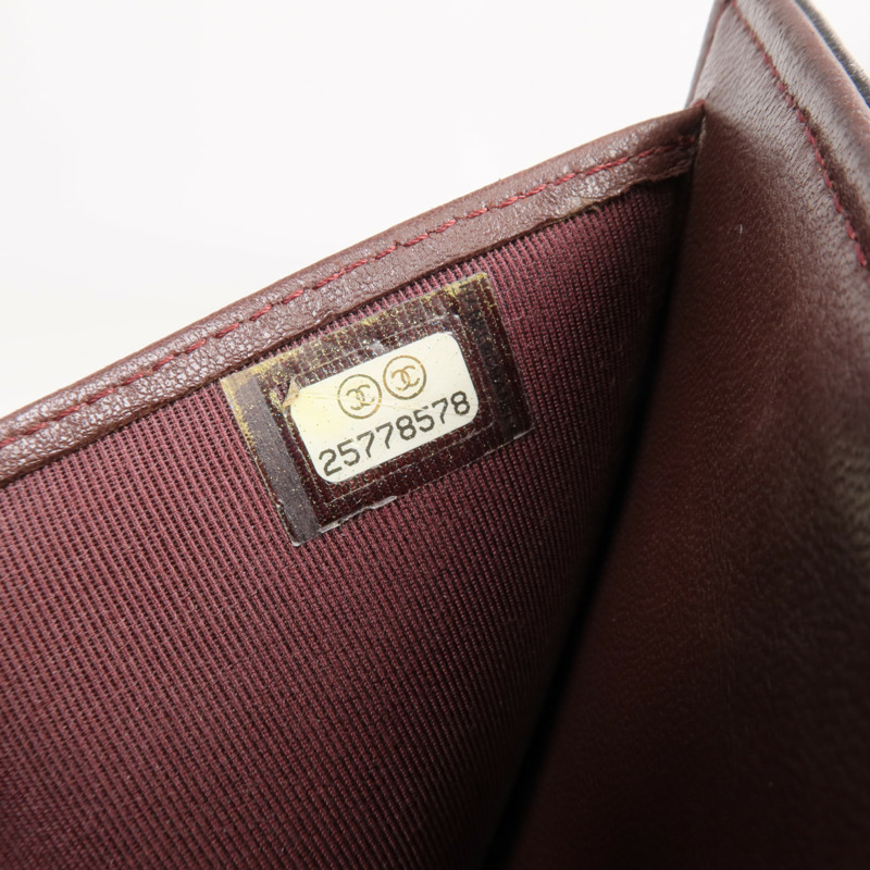 CHANEL 羊皮皮革Fold Wallet銀扣錢包-13