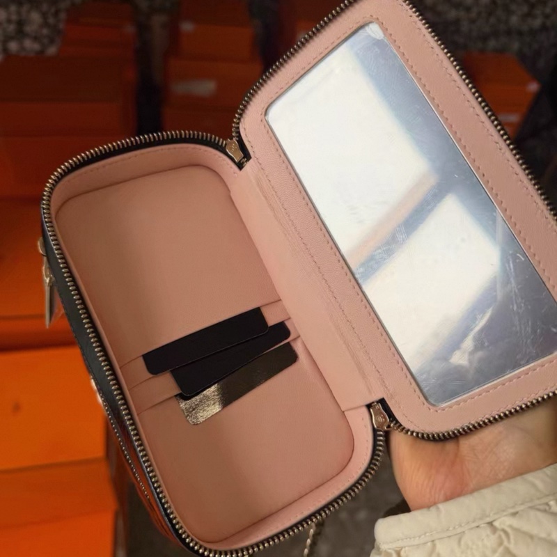 Chanel 芯片雙層相機包油蠟皮-3