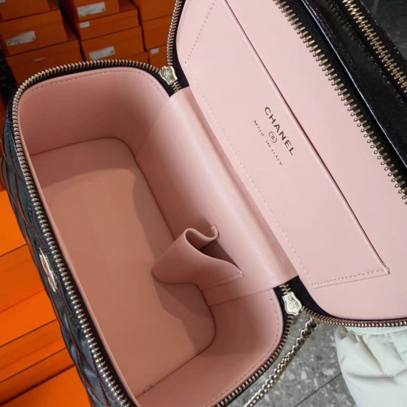 Chanel 芯片雙層相機包油蠟皮-4