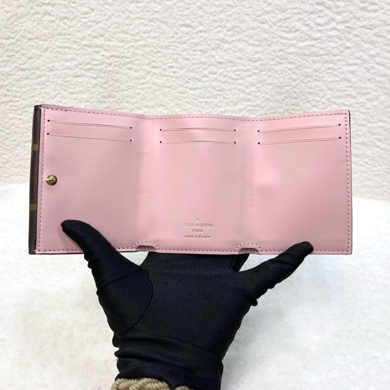 Louis Vuitton 路易威登 Monogram原花 Celeste粉內裏三折短夾 經典信封扣式錢包 M81665-7