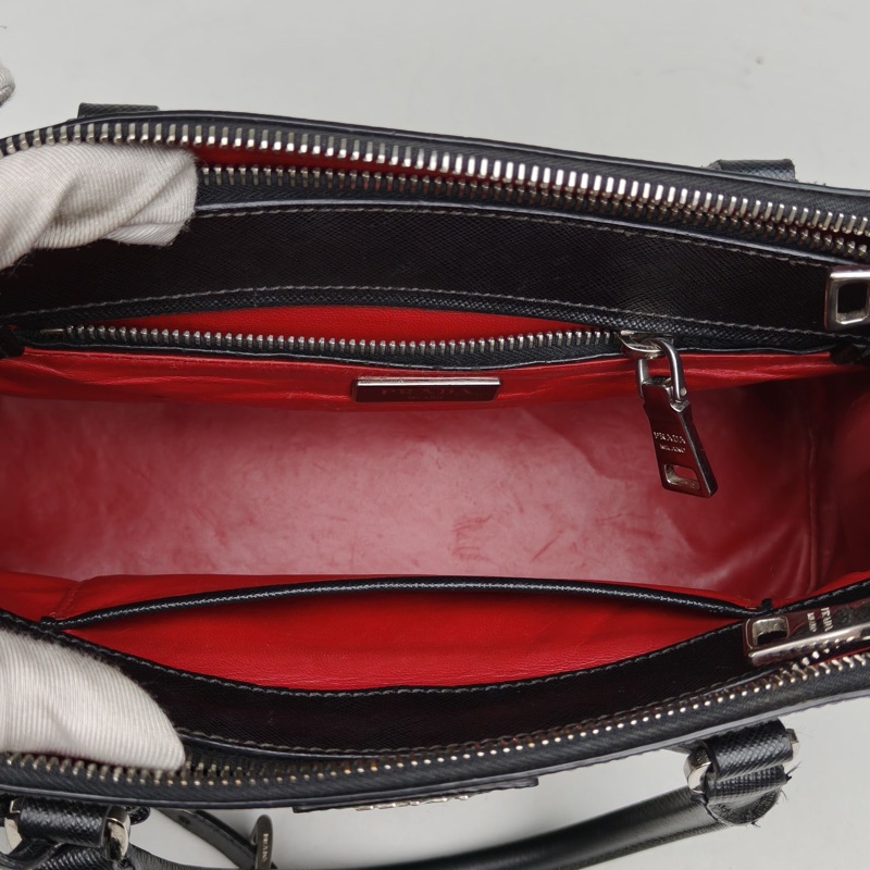 PRADA Galleria殺手包中號黑色牛皮銀扣肩背包-5