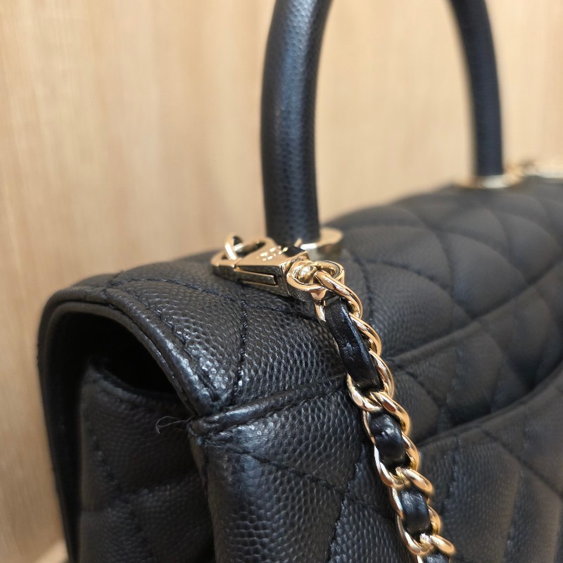 [夯貨經典款,現省3.5萬🥰] Chanel香奈兒 黑荔枝皮淡金釦CoCo Handle手提肩斜背包-5