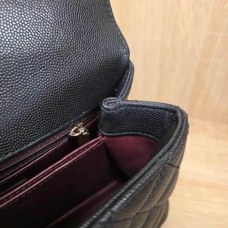 [夯貨經典款,現省3.5萬🥰] Chanel香奈兒 黑荔枝皮淡金釦CoCo Handle手提肩斜背包-13