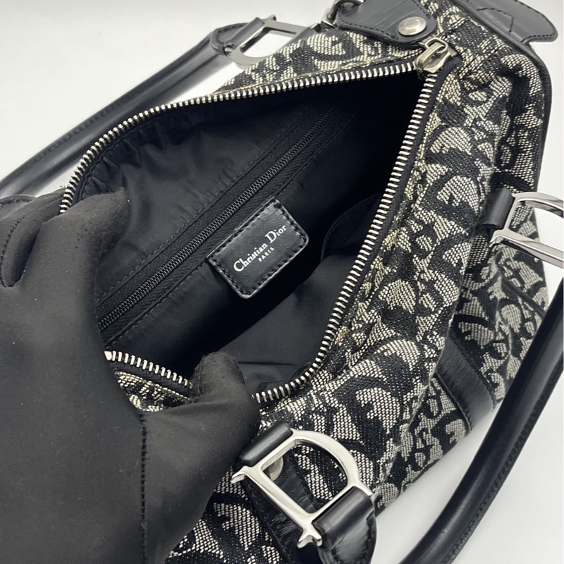 🏷️ Dior 波士頓包-3