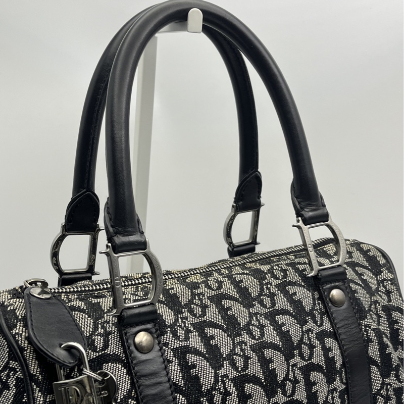 🏷️ Dior 波士頓包-11