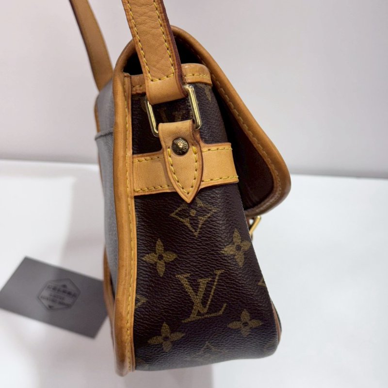 LV 斜背包/側背包/法棍包/馬鞍包  M42250 85成新-3