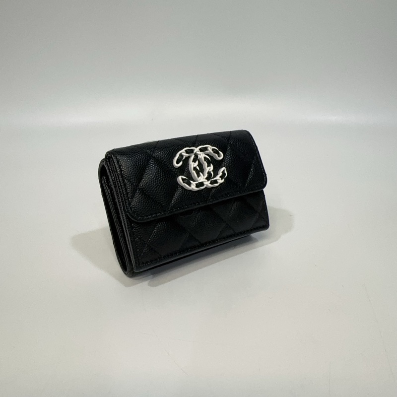 Chanel黑白熊貓logo荔枝牛皮mini三折短夾-4