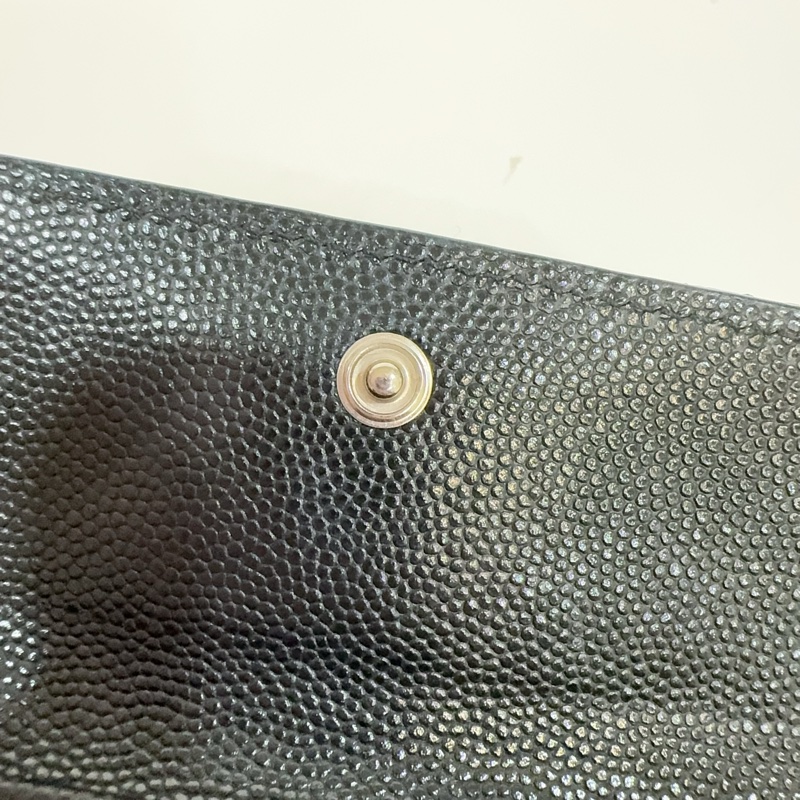 Chanel黑白熊貓logo荔枝牛皮mini三折短夾-11