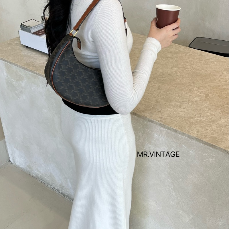 🏷️ Celine Ava-1