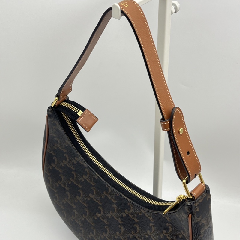 🏷️ Celine Ava-7