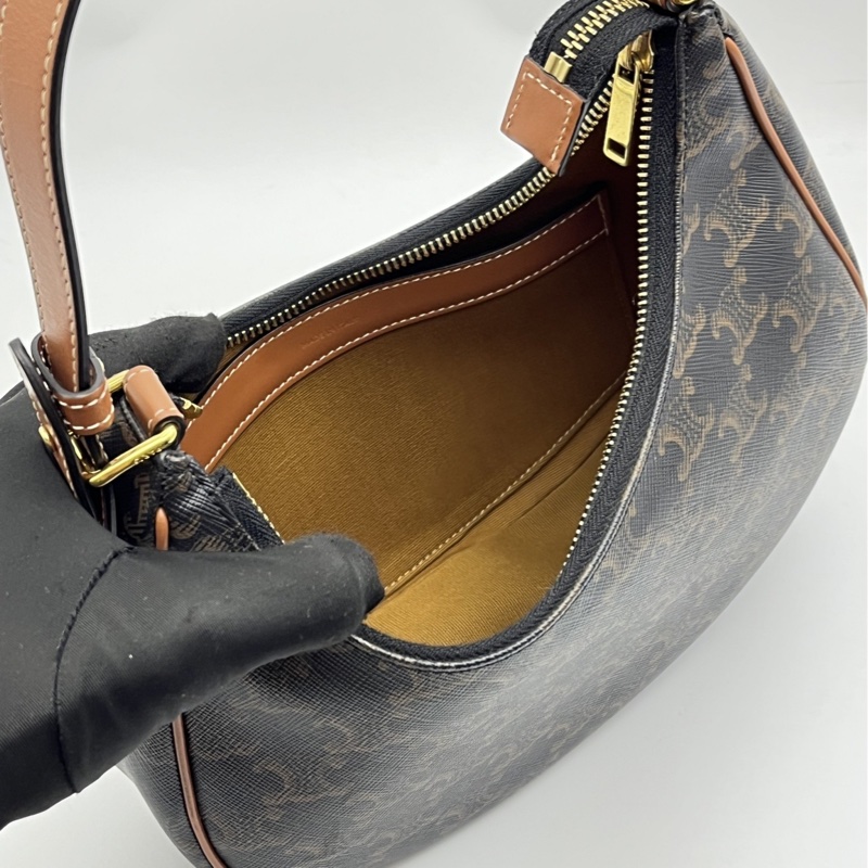 🏷️ Celine Ava-13