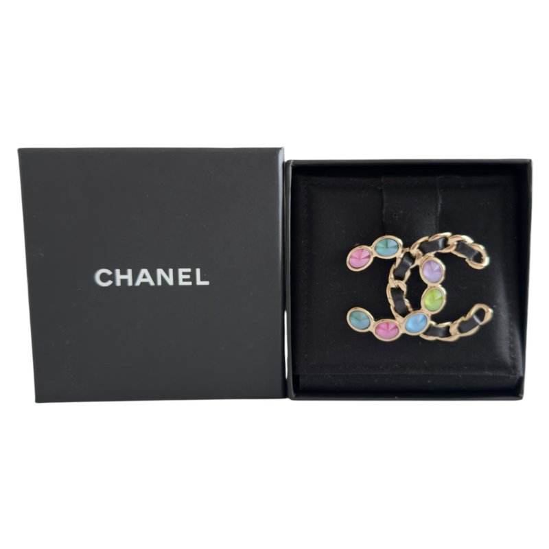 CHANEL CC 皮穿鏈 胸針-9