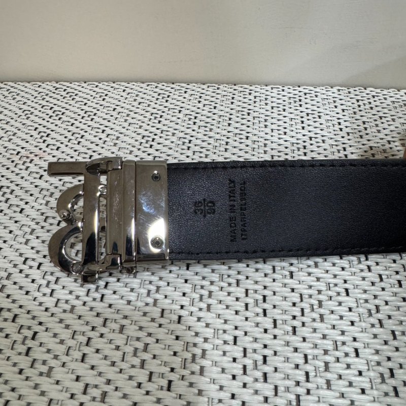 BURBERRY TB 荔紋牛皮兩用腰帶(深藍x黑)-2