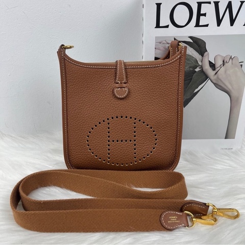 「JL精品代購」極新 Hermes Mini evelyne 金棕金釦