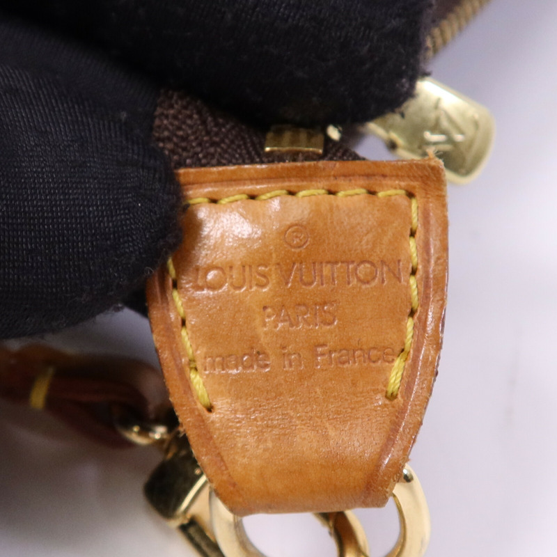 LOUIS VUITTON Monogram Pochette Accessoires金扣手挽袋-5