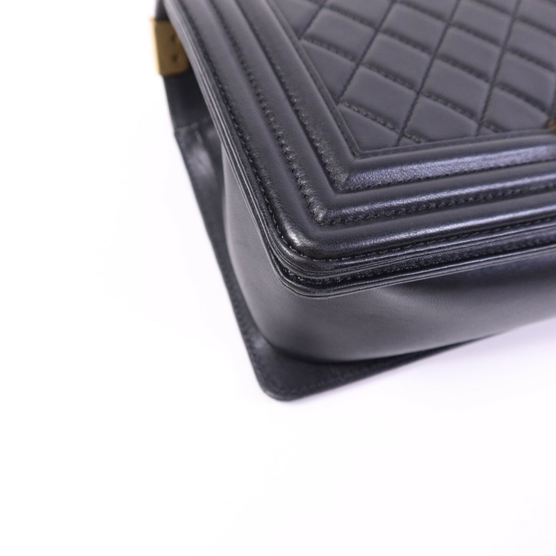 CHANEL 羊皮皮革Boy 25金扣鏈帶肩背袋-11