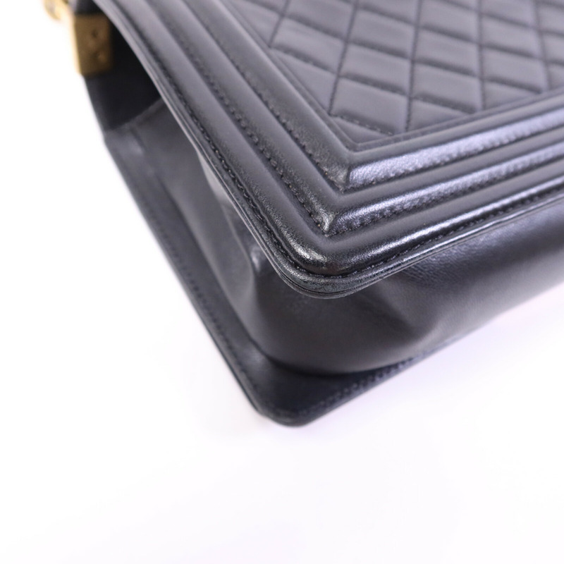 CHANEL 羊皮皮革Boy 25金扣鏈帶肩背袋-13