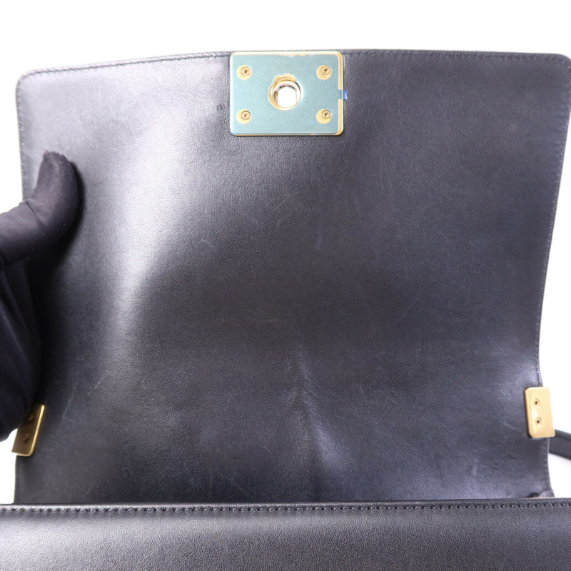 CHANEL 羊皮皮革Boy 25金扣鏈帶肩背袋-18