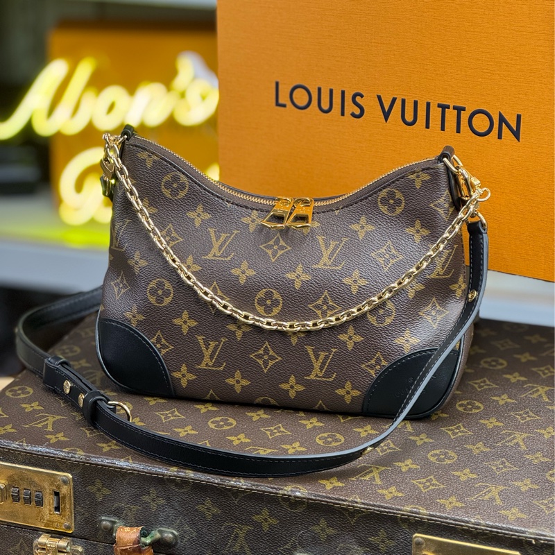 上架中🔑Louis Vuitton 新款原花Boulogne黑牛角肩背-0