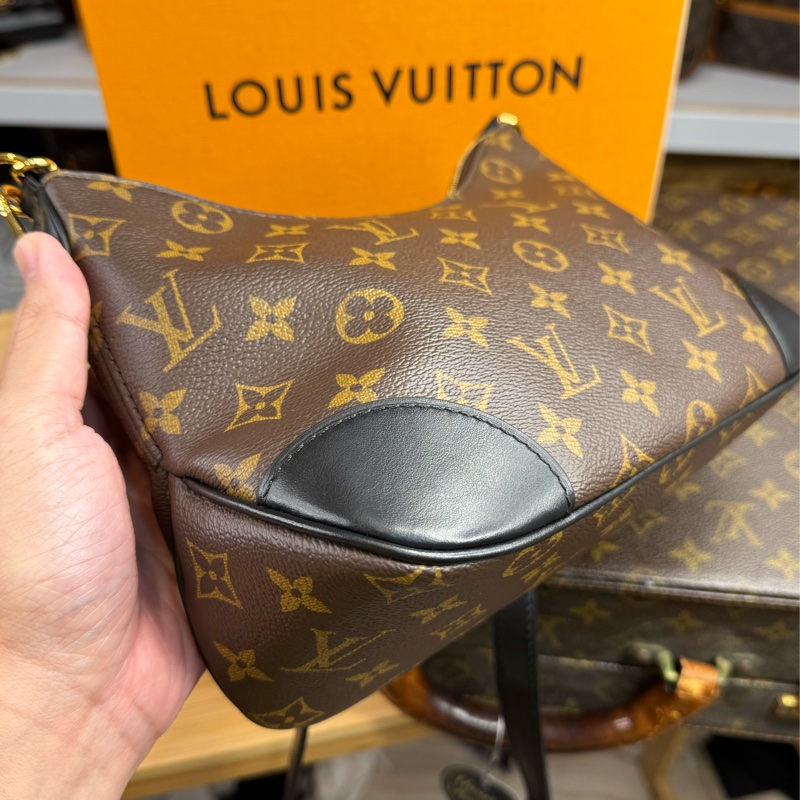 上架中🔑Louis Vuitton 新款原花Boulogne黑牛角肩背-8